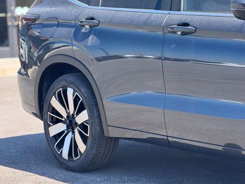 New 2026 Mitsubishi Outlander AWD image 5