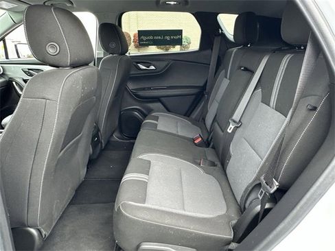 Used 2025 Chevrolet Blazer LT image 23