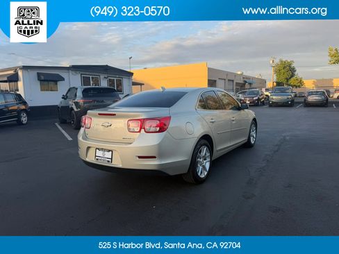 Used 2014 Chevrolet Malibu LT w/ Power Convenience Package FWD image 4