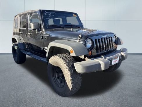 Used 2013 Jeep Wrangler Unlimited Sport image 2