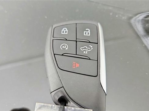 Used 2024 Chevrolet Silverado 2500 LT w/ Convenience Package image 25