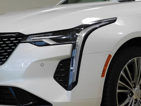Used 2022 Cadillac CT4 Premium Luxury AWD/4WD image 18