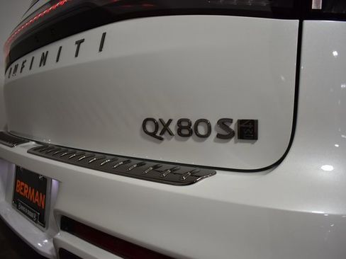 New 2026 INFINITI QX80 4WD image 10