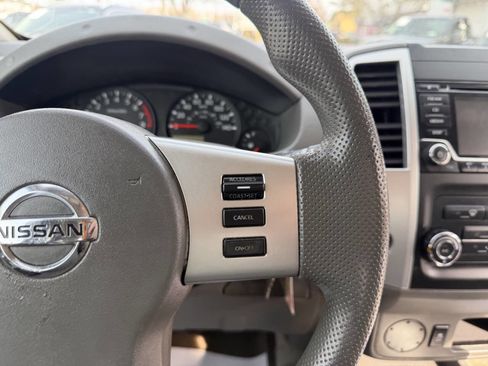 Used 2018 Nissan Frontier S image 21