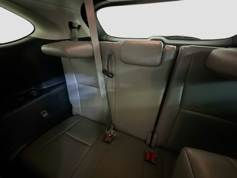 Used 2023 Toyota Highlander XLE image 31