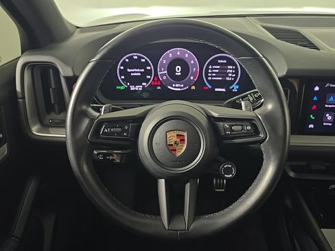 Certified 2024 Porsche Cayenne S AWD/4WD image 28