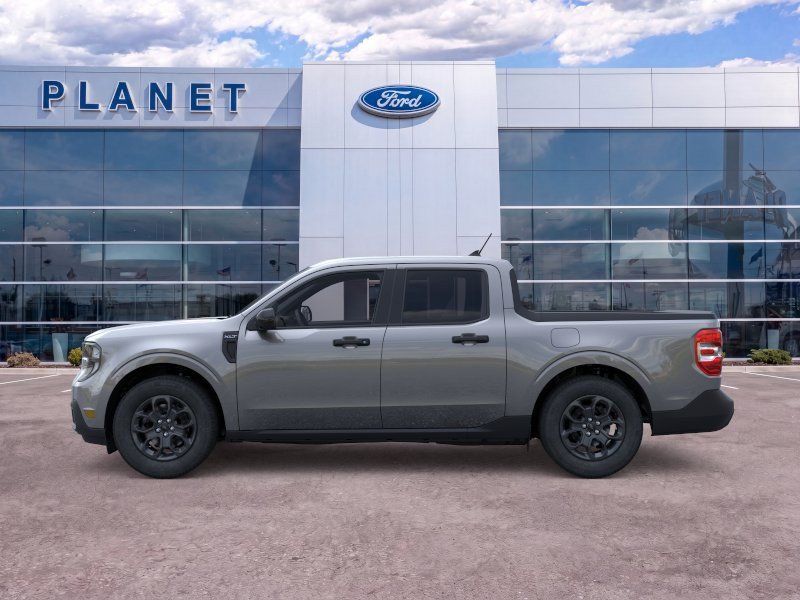 New 2026 Ford Maverick XLT w/ XLT Luxury Package FWD image 3