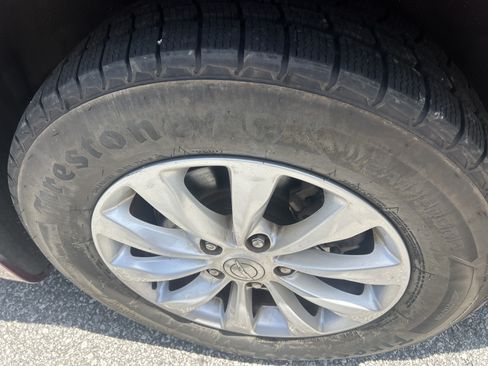 Used 2017 Chrysler Pacifica Touring-L FWD image 39