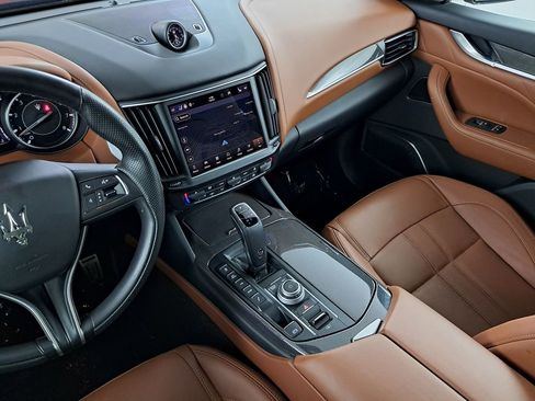 Used 2021 Maserati Levante S GranSport image 24