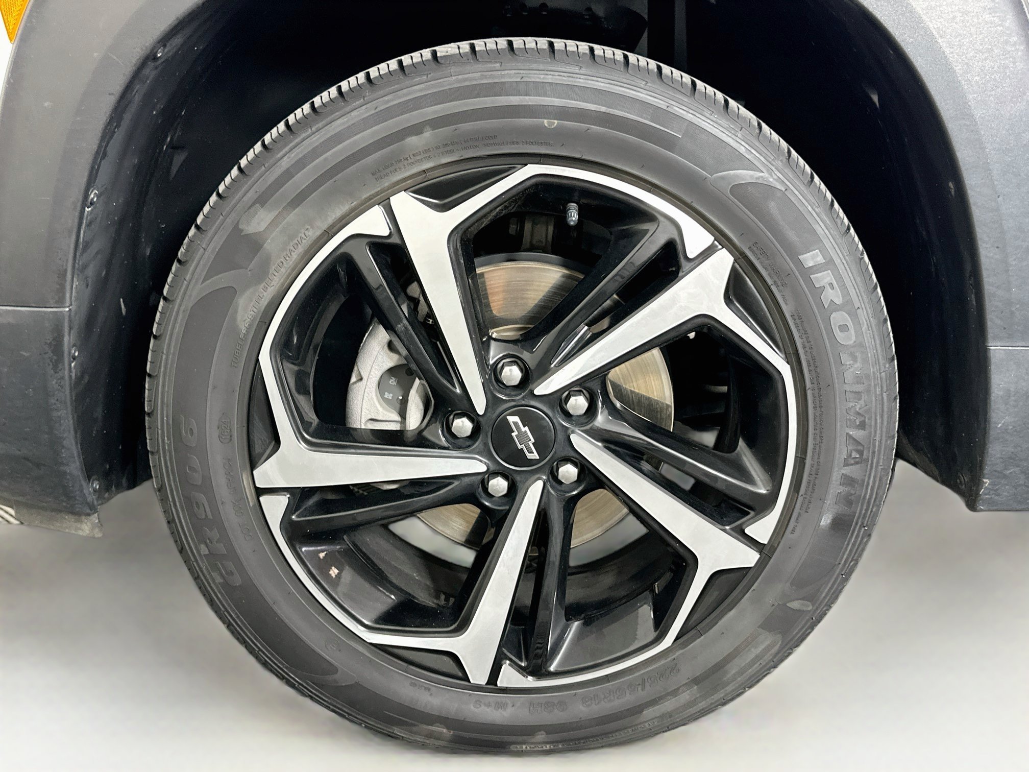 Used 2021 Chevrolet TrailBlazer RS w/ Sun and Liftgate Package AWD/4WD image 11