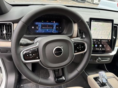 Used 2026 Volvo XC90 B6 Plus w/ Protection Package Premier AWD/4WD image 20