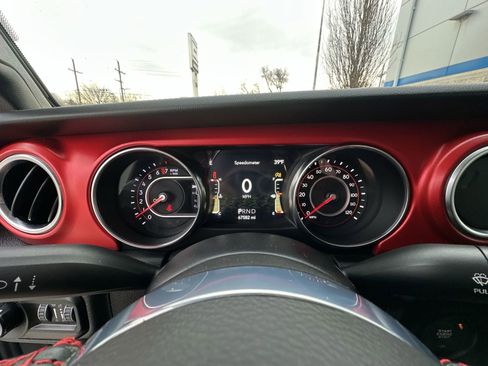 Used 2020 Jeep Gladiator Rubicon image 12