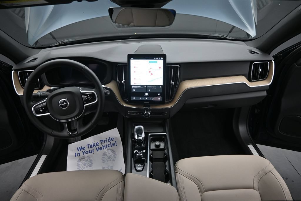 Certified 2026 Volvo XC60 B5 Plus AWD/4WD image 21