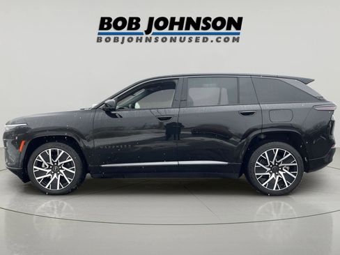 Used 2025 Jeep Wagoneer S Limited image 4