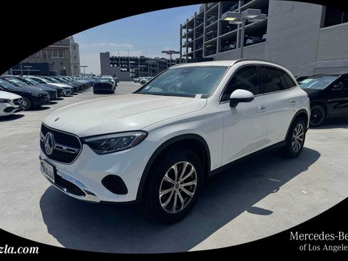 Certified 2026 Mercedes-Benz GLC 300 image 1