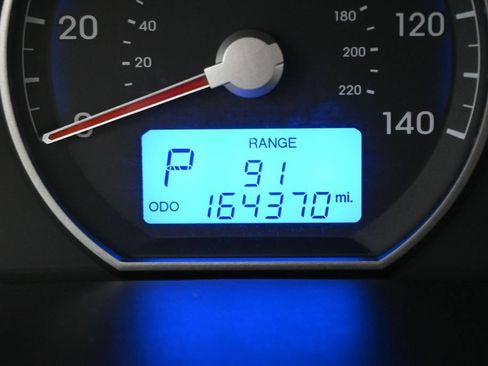 Used 2012 Hyundai Santa Fe GLS AWD/4WD image 13