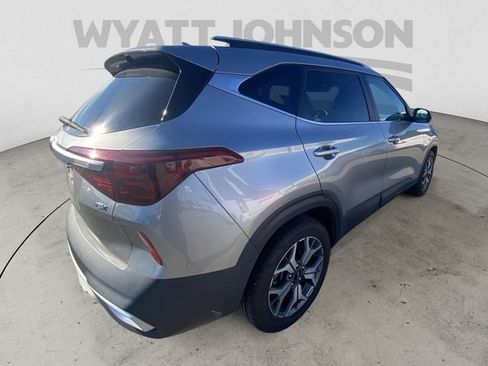 Used 2021 Kia Seltos EX AWD/4WD image 10