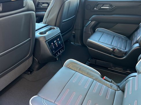 New 2026 GMC Yukon AT4 Ultimate image 13