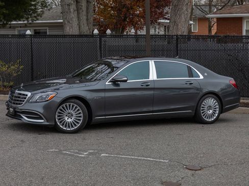 Used 2018 Mercedes-Benz Maybach S 560 4MATIC image 11