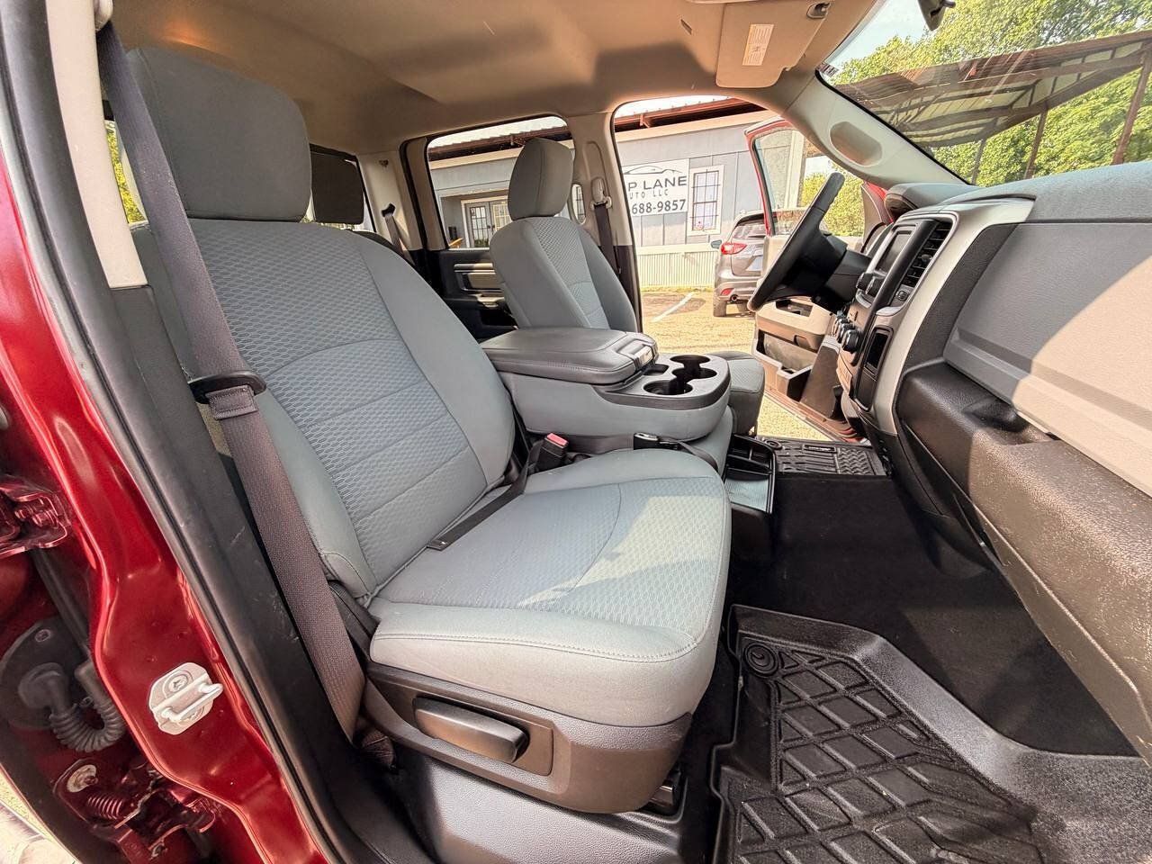 Used 2019 RAM 1500 Classic SLT RWD image 15