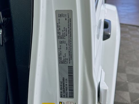 Used 2024 Jeep Wrangler Sahara w/ Technology Group image 11