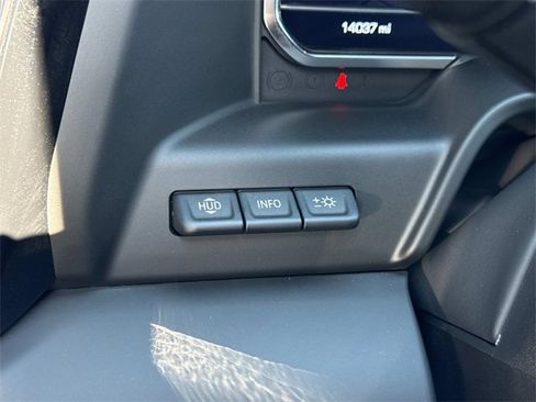 Used 2024 GMC Sierra 1500 AT4X image 29