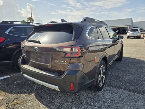 Certified 2021 Subaru Outback Touring XT AWD/4WD image 8