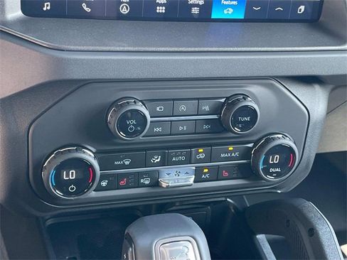 New 2025 Ford Bronco Badlands image 12