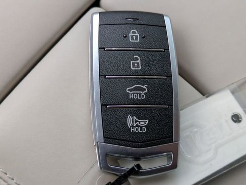 Used 2022 Genesis G90 5.0 Ultimate image 31