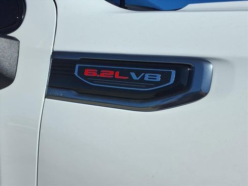 New 2026 GMC Sierra 1500 AT4 w/ AT4 Premium Package image 10