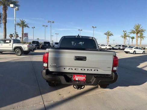 Certified 2021 Toyota Tacoma SR5 AWD/4WD image 6