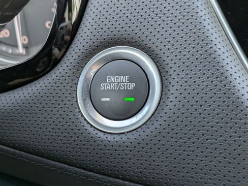 Certified 2025 Cadillac XT5 Premium Luxury w/ Technology Package image 32