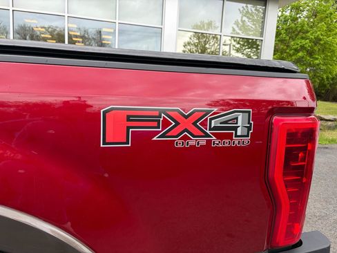 Used 2017 Ford F250 Lariat w/ Tow Technology Bundle AWD/4WD image 14