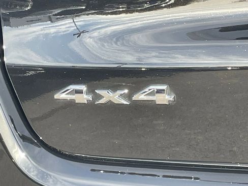 Used 2024 Jeep Compass Limited image 20