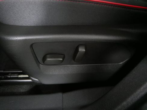 Used 2023 Buick Envision Essence w/ Sport Touring Package AWD/4WD image 18
