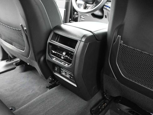 Used 2023 Jeep Grand Cherokee Overland image 24