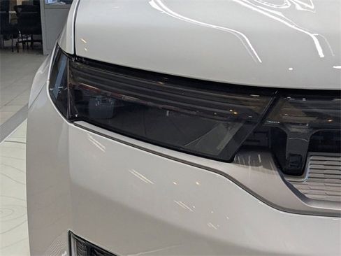 New 2026 Jeep Grand Wagoneer 4WD w/ Premium Group I image 9