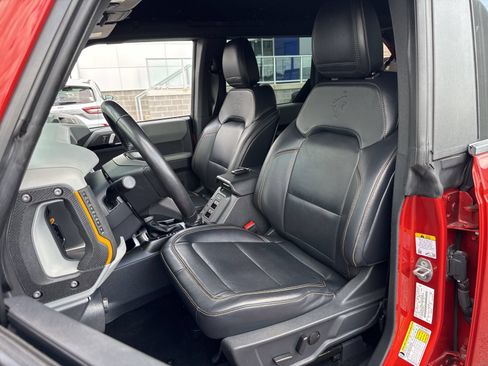 Used 2022 Ford Bronco Badlands AWD/4WD image 3