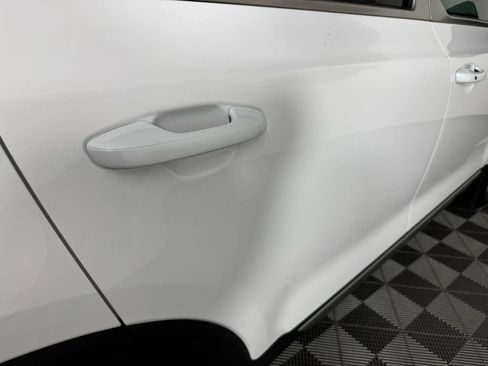 Used 2024 Kia Telluride LX image 28