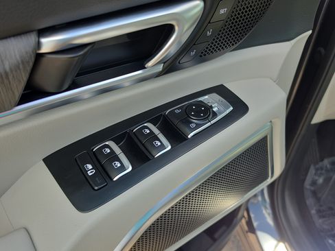 Certified 2024 Kia Telluride SX Prestige AWD/4WD image 21