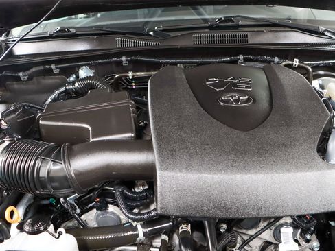 Used 2023 Toyota Tacoma 4x4 Double Cab image 31