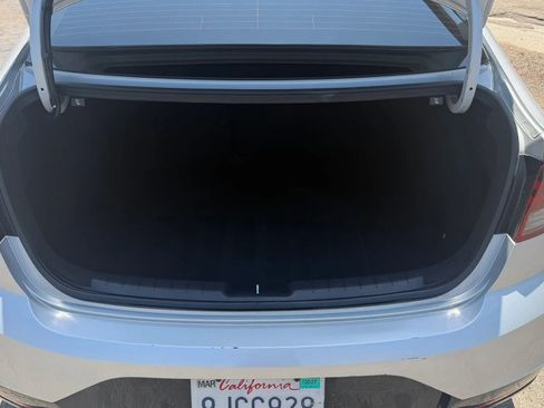 Used 2019 Hyundai Elantra Value Edition FWD image 22