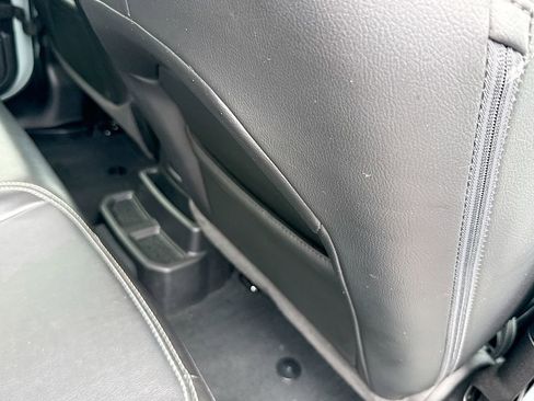 Used 2023 Jeep Wrangler Unlimited Sahara w/ Cold Weather Group AWD/4WD image 31