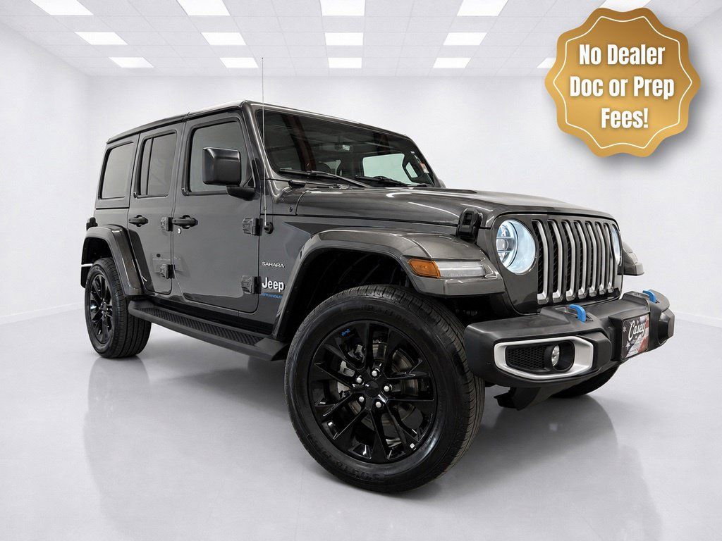 Used 2023 Jeep Wrangler Unlimited Sahara w/ Cold Weather Group AWD/4WD image 1