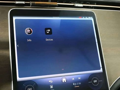 Used 2022 Mercedes-Benz EQS 450+ Sedan image 25