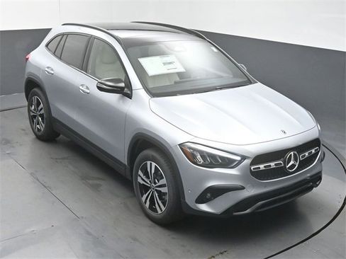 New 2026 Mercedes-Benz GLA 250 image 43