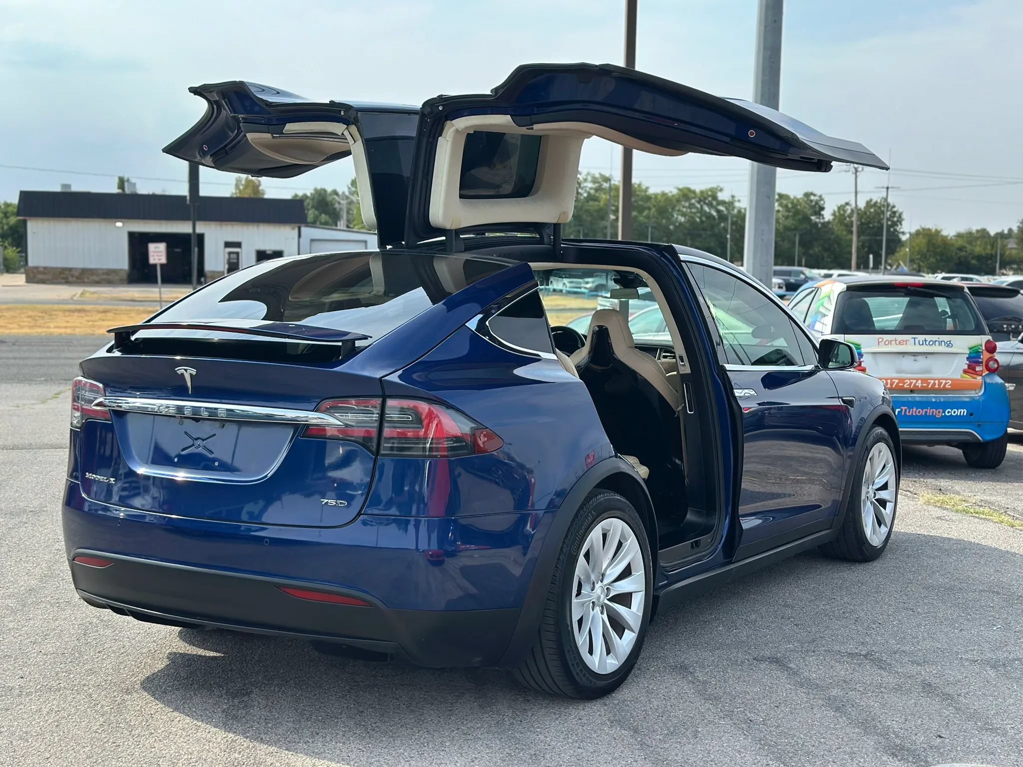 Used 2017 Tesla Model X 75D AWD/4WD image 9