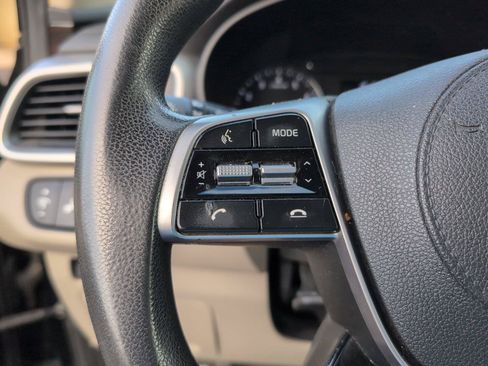 Used 2019 Kia Sorento FWD image 25