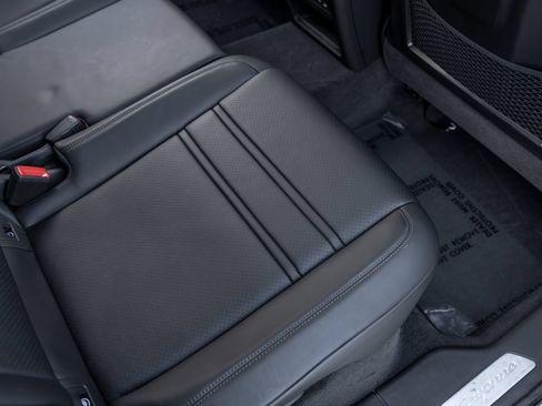 Certified 2026 Porsche Cayenne Coupe AWD/4WD image 48