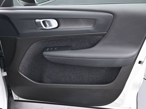 Certified 2023 Volvo XC40 Recharge Plus AWD/4WD image 14
